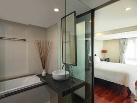 Silom Lofts Luxury Service Apartment