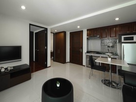 Silom Lofts Luxury Service Apartment