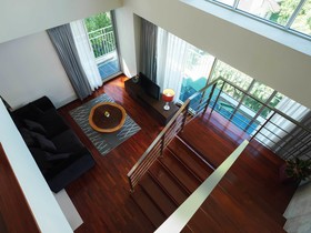 Silom Lofts Luxury Service Apartment