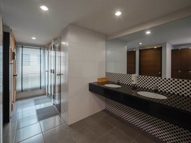Silom Lofts Luxury Service Apartment