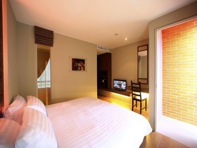 Silom One