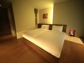 Silom One