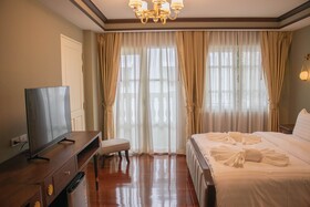 Siri Grand Bangkok Hotel