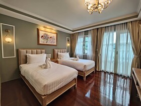 Siri Grand Bangkok Hotel