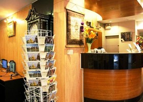 Ten Stars Inn