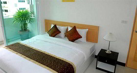 The Laurel Suite