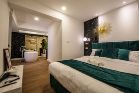 Theme Boutique Hotel