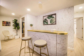 Theme Boutique Hotel