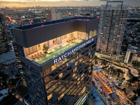 The Quarter Ratchayothin by UHG