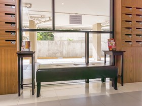 The Rest Prachachuen Hotel