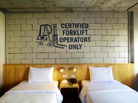 Siri Oriental Bangkok Hotel