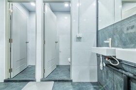 Ti Thong Hostel