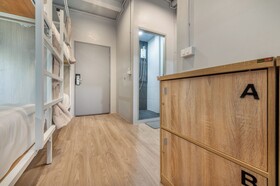 Ti Thong Hostel