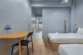 Ti Thong Hostel