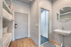 Ti Thong Hostel