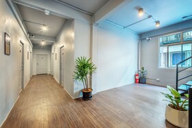 Ti Thong Hostel