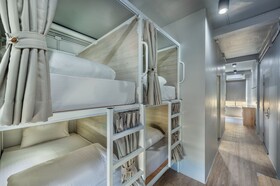 Ti Thong Hostel