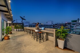 Ti Thong Hostel