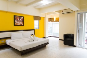TM Residence By RoomQuest