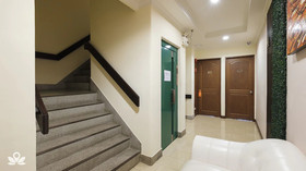 Triple 8 Inn Bangkok by ZEN Rooms