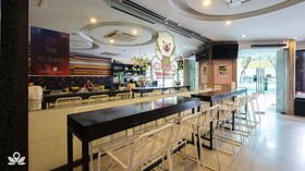 Triple 8 Inn Bangkok by ZEN Rooms