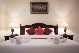 True Siam Rangnam Hotel