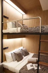 Vann Bangkok Boutique House and Cafe