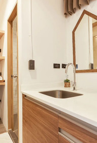 Vann Bangkok Boutique House and Cafe