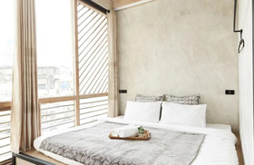 Vann Bangkok Boutique House and Cafe