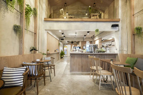 Vann Bangkok Boutique House and Cafe