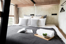 Vann Bangkok Boutique House and Cafe