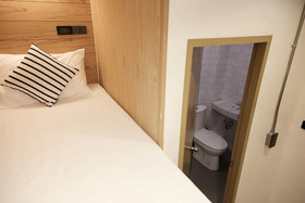 Vann Bangkok Boutique House and Cafe