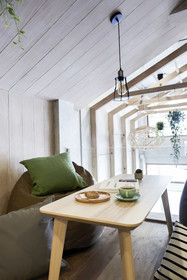 Vann Bangkok Boutique House and Cafe