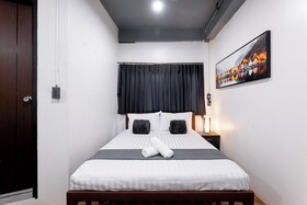 Vibes Hostel Bangkok