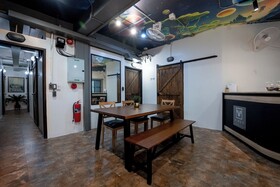 Vibes Hostel Bangkok