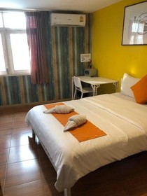 VX The Fifty Hostel