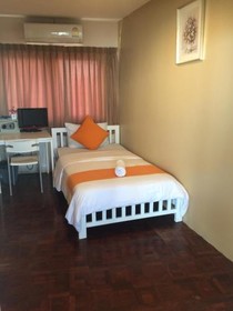 VX The Fifty Hostel