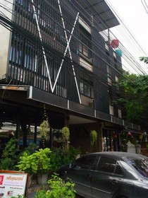 VX The Fifty Hostel