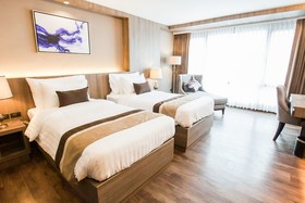 Wealth Lodge Asoke by Favstay