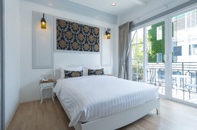 White Ivory Bed & Breakfast
