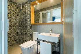 White Ivory Bed & Breakfast
