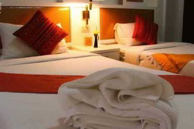 RoomQuest Pratunam Yesterday's Photo Hotel