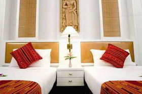 RoomQuest Pratunam Yesterday's Photo Hotel