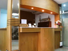 RoomQuest Pratunam Yesterday's Photo Hotel
