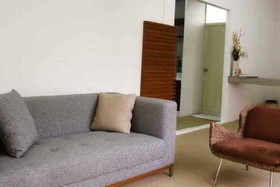 RoomQuest Pratunam Yesterday's Photo Hotel