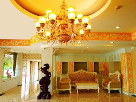 The Grand Paradise Suite