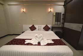 Gold Airport Suites
