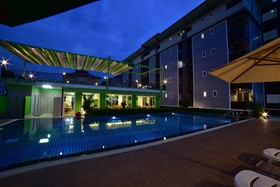 Gold Airport Suites