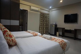 Gold Airport Suites