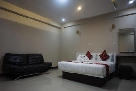 Gold Airport Suites